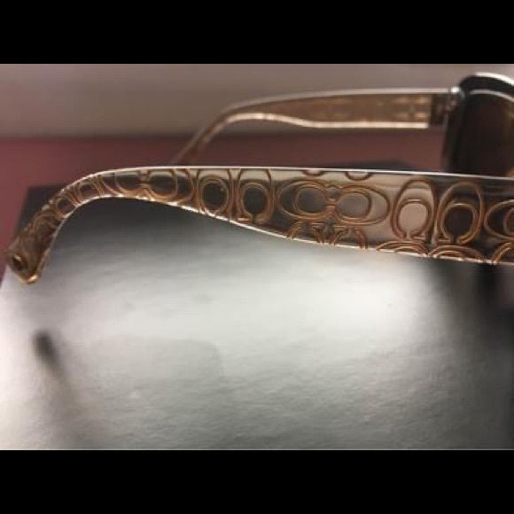 Coach prescription Sunglasses with case - Picture 2 of 2
